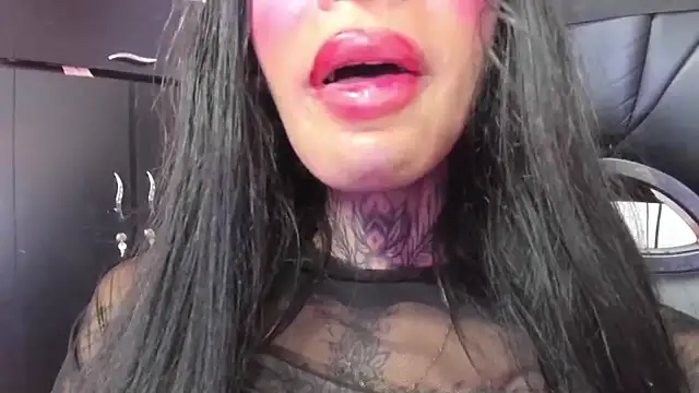 kissingdevil webcam