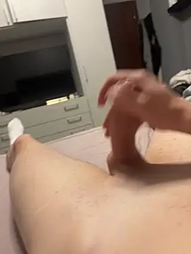 aleeebigcum (M twink) - biggest cum for real