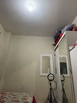 Indiazinhax webcam