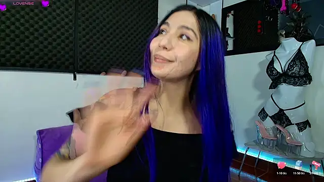 karlamoon23 webcam