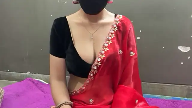 Kanika_76 webcam
