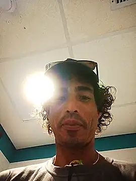 soyxx18 live cam on StripChat