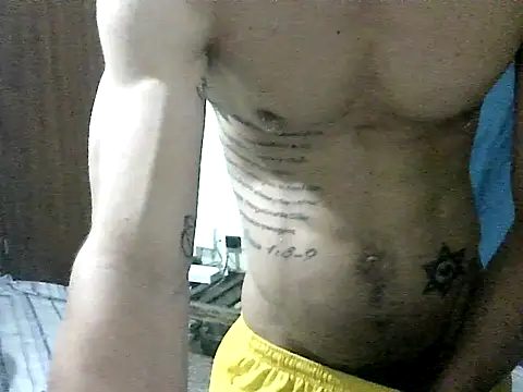 thomas2wood live cam on StripChat