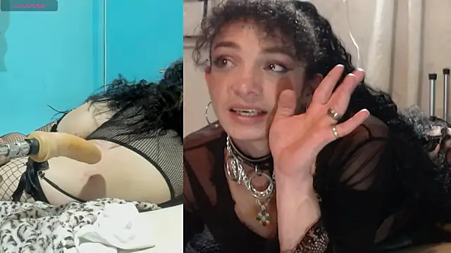 Frida_dominatrix live cam on StripChat