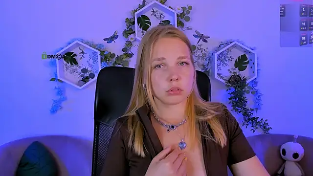 olivia_kit webcam