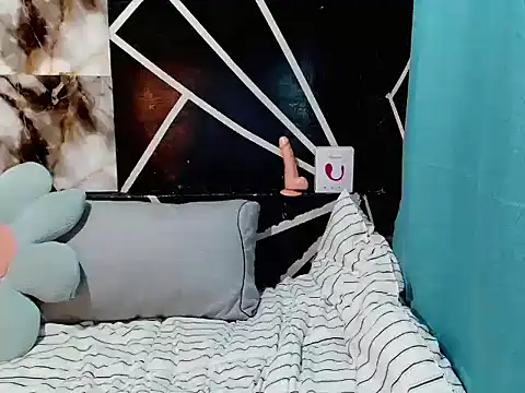 urgirl_mikah webcam