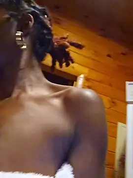 oliviaprettypussy webcam