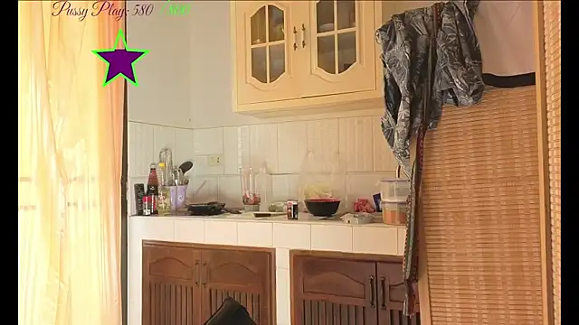 JadeStarUK webcam
