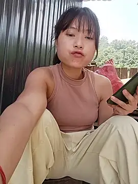 Linda-yiyi webcam