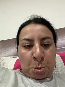 Abril_Luv webcam