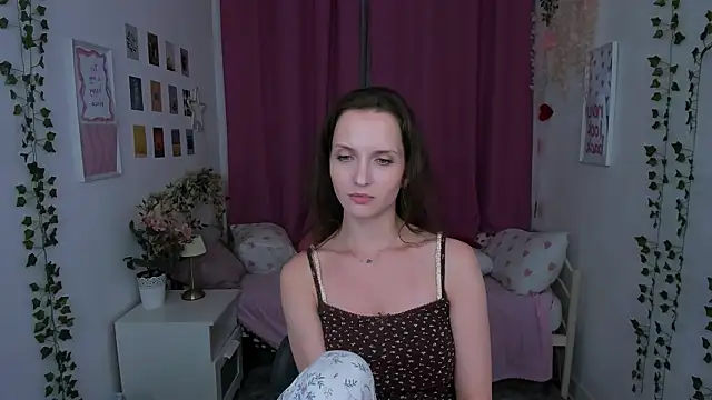 Ariadna_Shy webcam