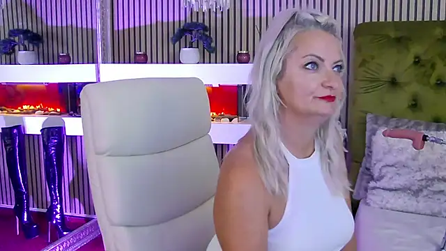 LadyTouch webcam