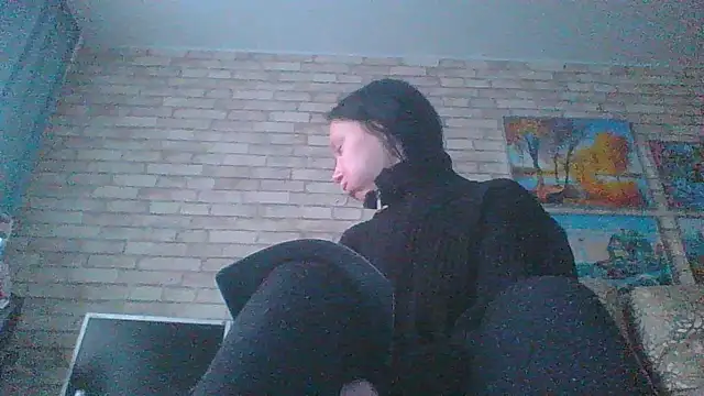 RussNocturnal webcam