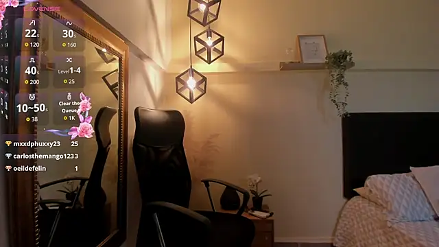 Lucia_Brown_ webcam