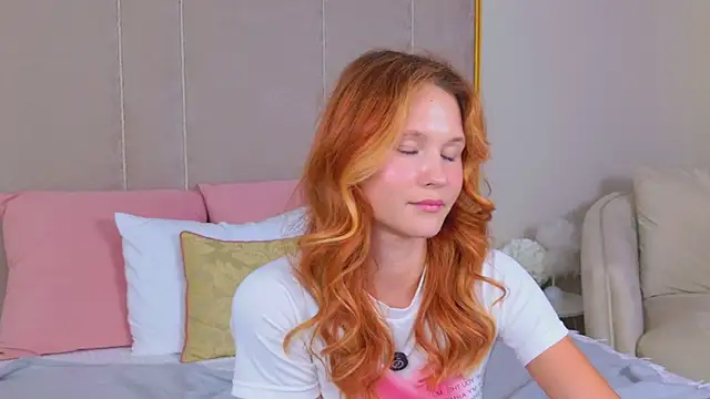 AmeliRoyse webcam