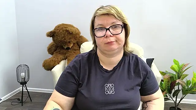 BonnnyBoobsy webcam