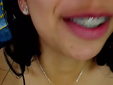 Yasmine_Tapias webcam