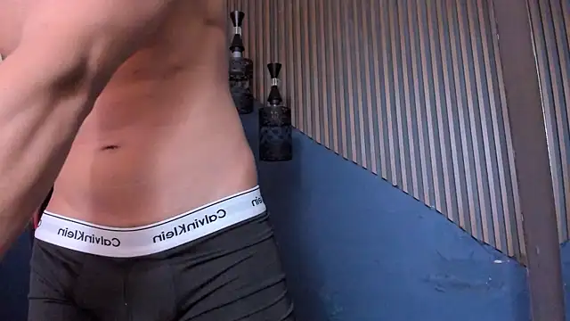Axxel_Muscle webcam