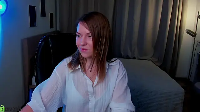 Kira_Miragee webcam
