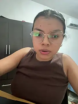 Adri_zu webcam