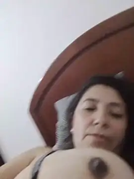 cachonda69- webcam