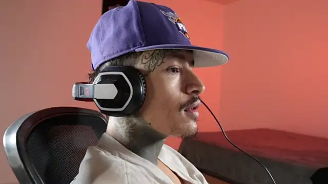 trieone webcam