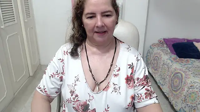 leonela_69 webcam