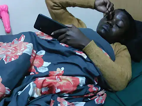 Sweetqueencum webcam