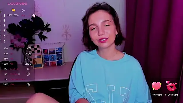 KindHazelHere_ webcam