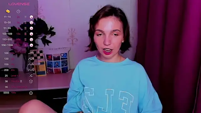 KindHazelHere_ webcam