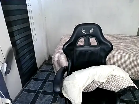 Spicy_RowyCam webcam