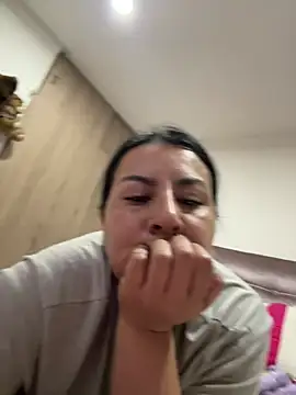 Abril_Luv webcam