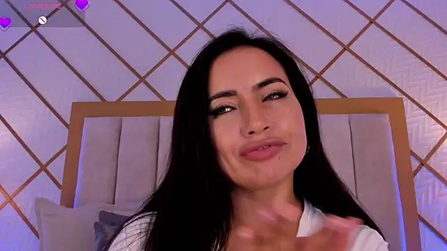 ZaraVesari webcam