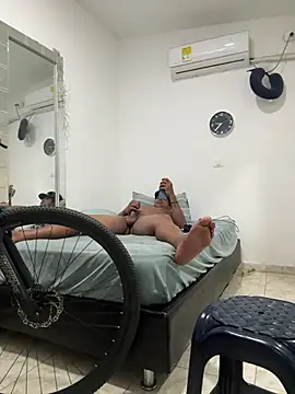 bigdick211292 webcam