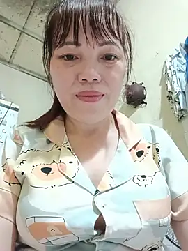 Sana-vn live cam on StripChat