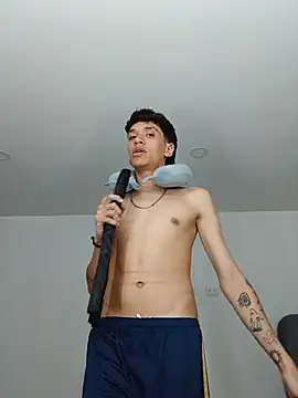 h3ll_b0y_ (M twink) - Show balls
