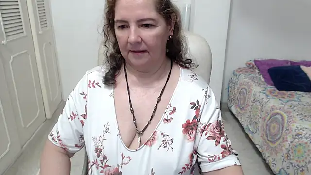 leonela_69 webcam