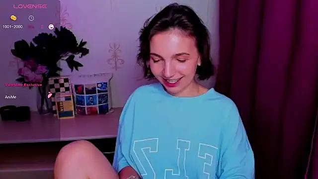 KindHazelHere_ webcam