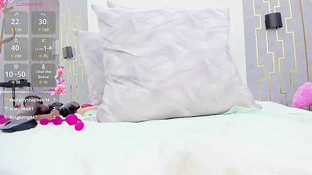 karina_mason webcam
