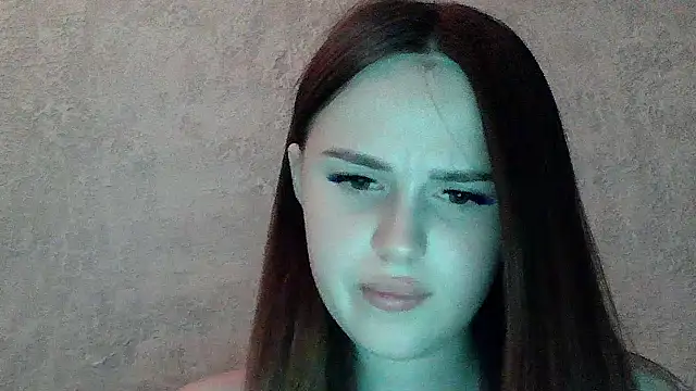 SweetLoraa webcam