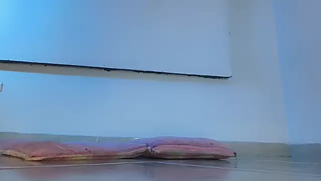 In-Ur-dreams webcam