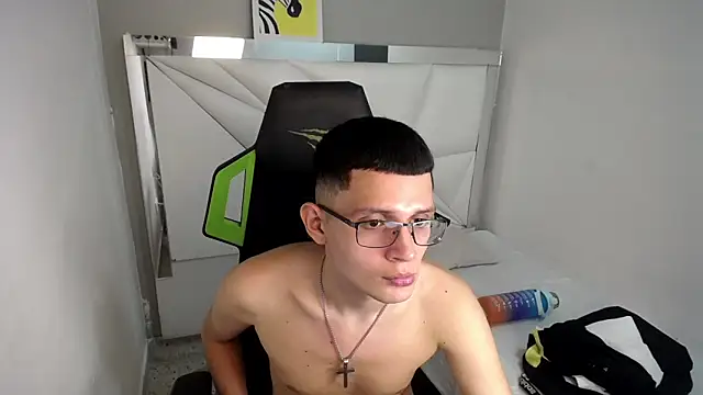 Pov_man777 webcam