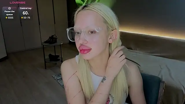 Luna_Beverly webcam