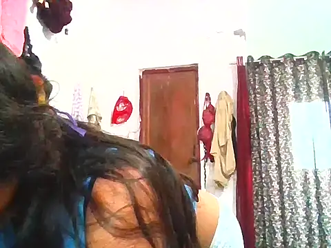 rukmini_60 - RUKMINI_60's free webcam - UK Sex Cams