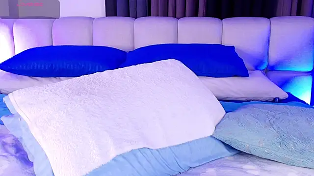 sweetieluna01 webcam