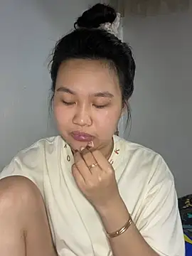 Almira6868 webcam