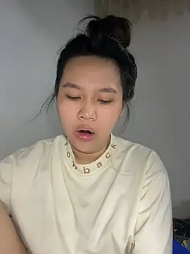 Almira6868 webcam