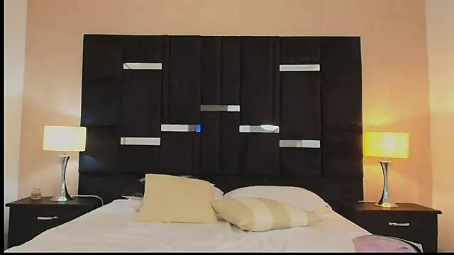 lilithrouse_ webcam