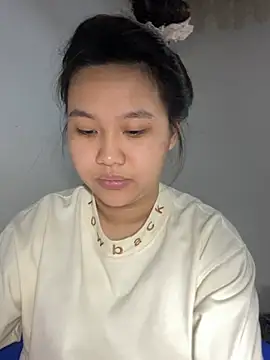 Almira6868 webcam