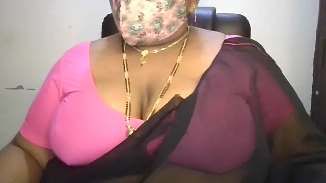 Divyahoty webcam